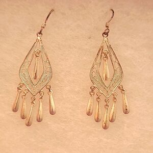 Chandelier earrings